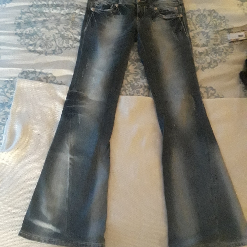 Miss Me, medium denim, flare leg.